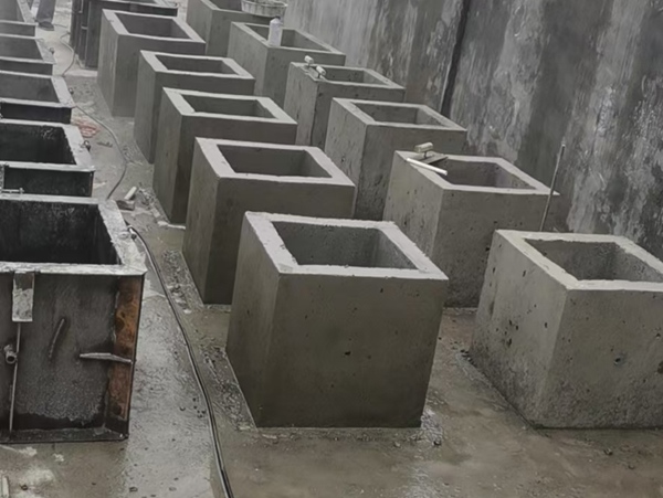 水泥墓室